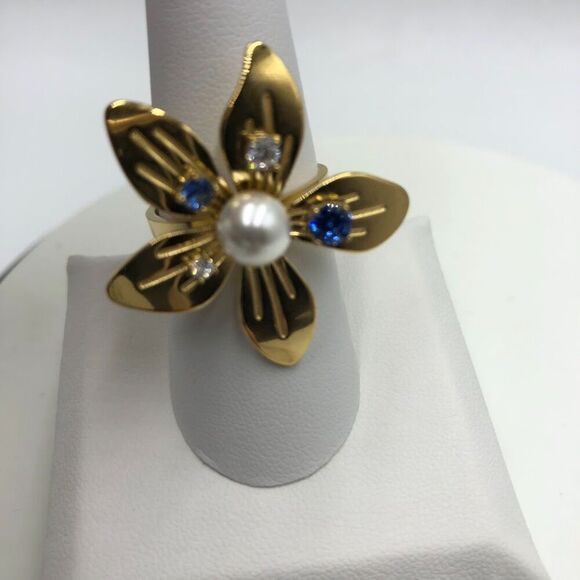 18K Gold Plated Women's Flower Ring Cubic Zirconia Waterproof Hypoallergenic - Picture 5 of 11